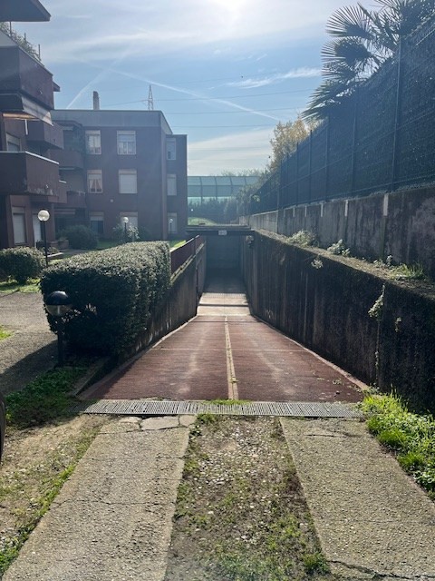 AMPIO BOX SINGOLO. LIBERO SUBITO.